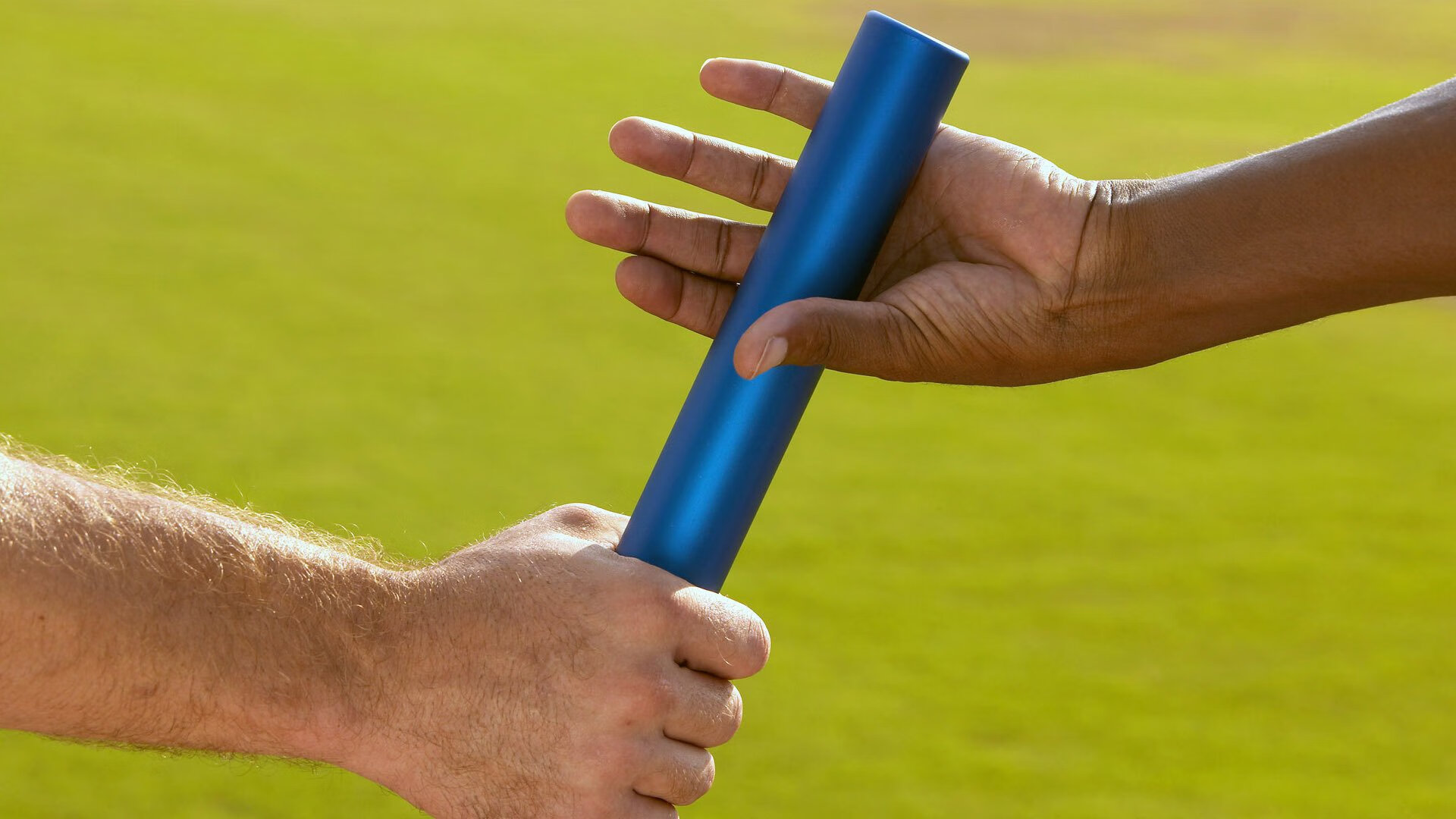 羽毛球比赛决胜局紧张激烈